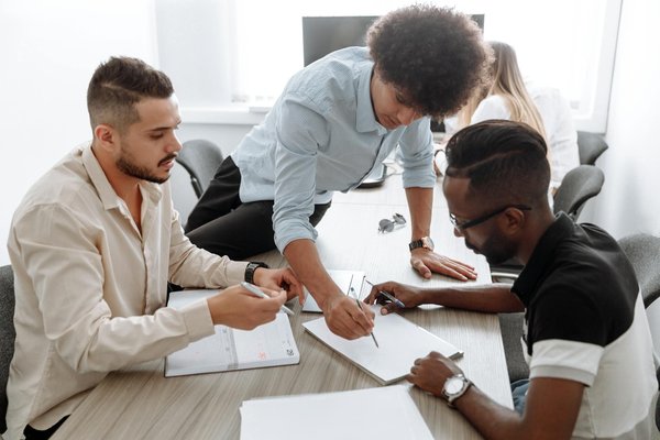 Maximizing fun and learning: how uk toy stores can use youtube to highlight educational toys